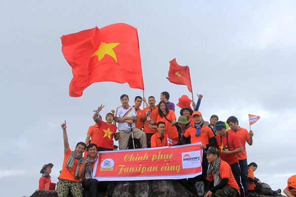 Niềm vui chinh phục đỉnh Phan Si Păng